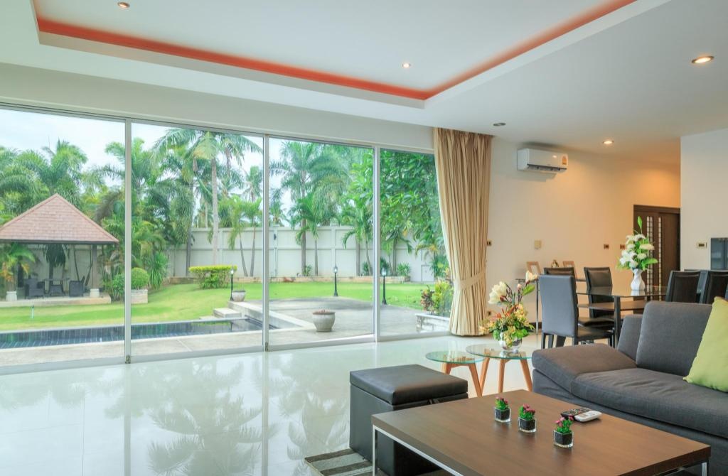 Villa 3 Bedrooms Near Lake Mab PrachanfacilitiesSeparate Living Room2