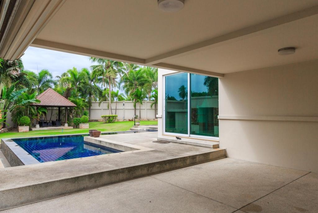 Villa 3 Bedrooms Near Lake Mab PrachanfacilitiesSwimming Pool Outdoor9