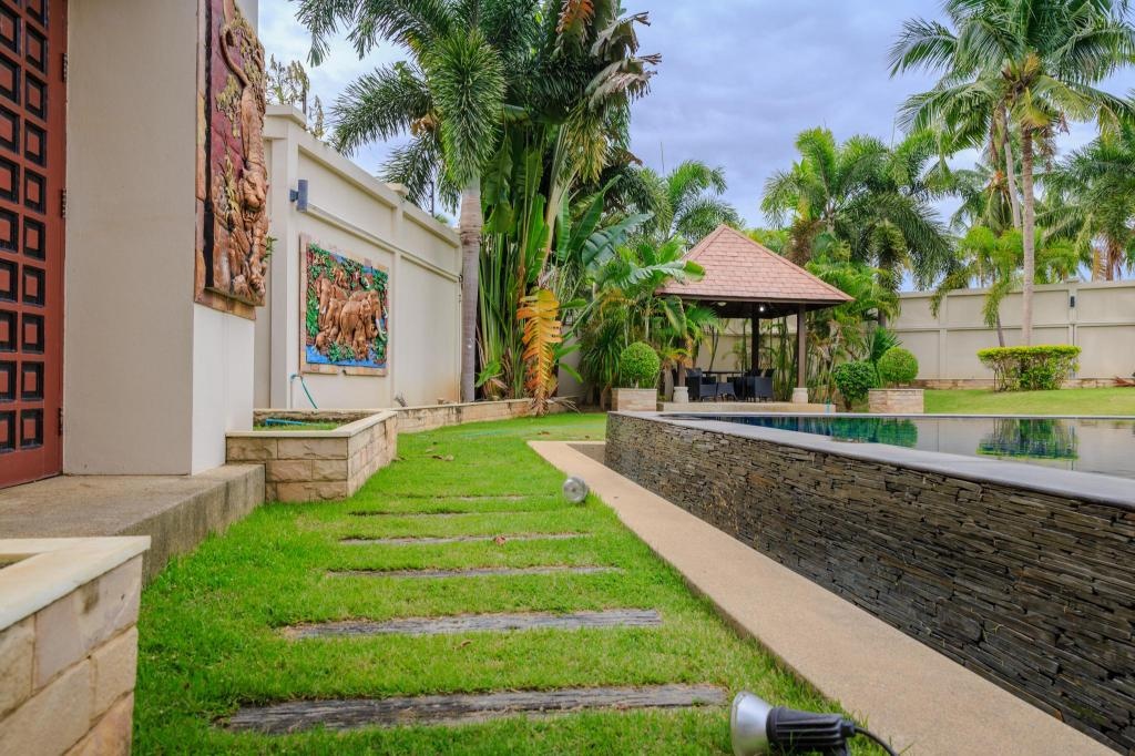 Villa 3 Bedrooms Near Lake Mab PrachanpropertyviewsExterior View2