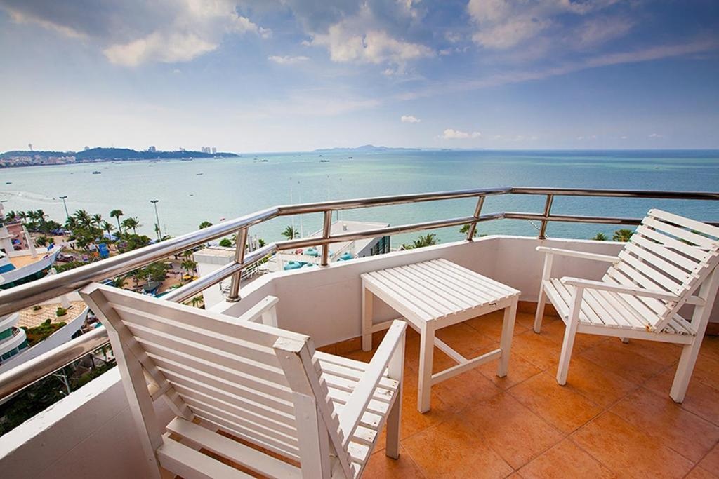 Markland Beach ViewfacilitiesBalconyterrace10