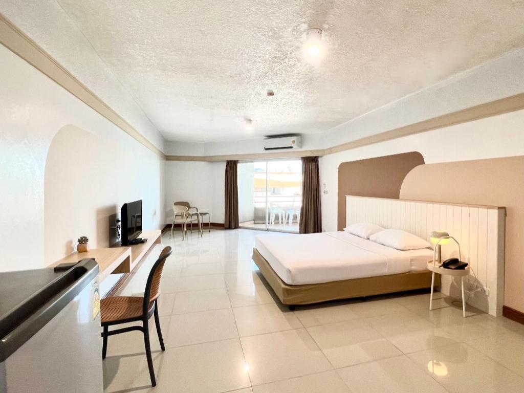 Markland Beach ViewroomsDeluxe Sea View Double Bedroom4