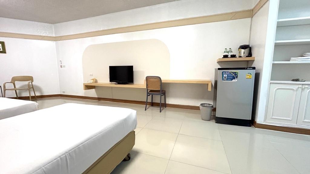 Markland Beach ViewroomsDeluxe Sea View Twin Bedroom14