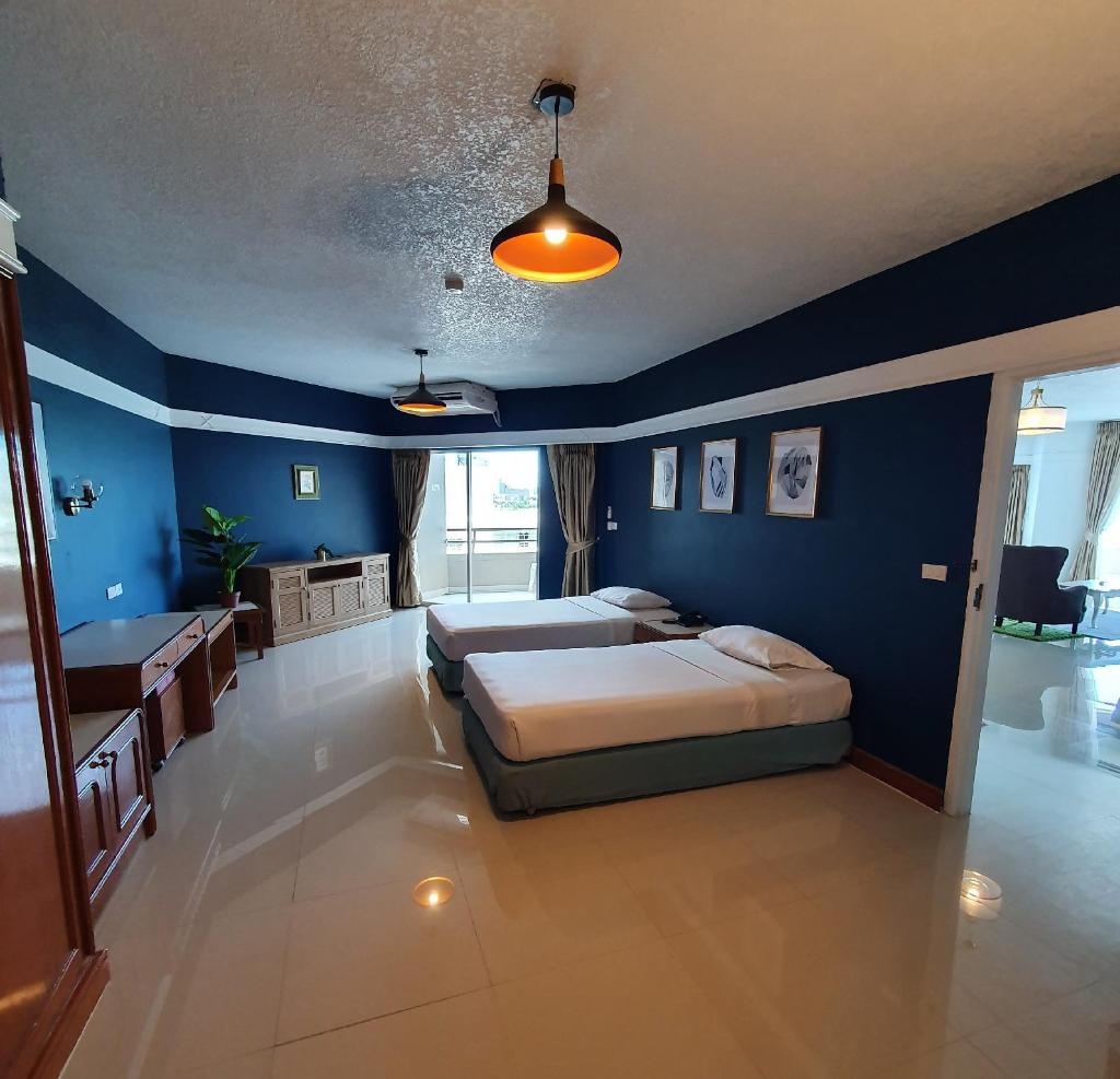 Markland Beach ViewroomsPanoramic Suite Bedroom6