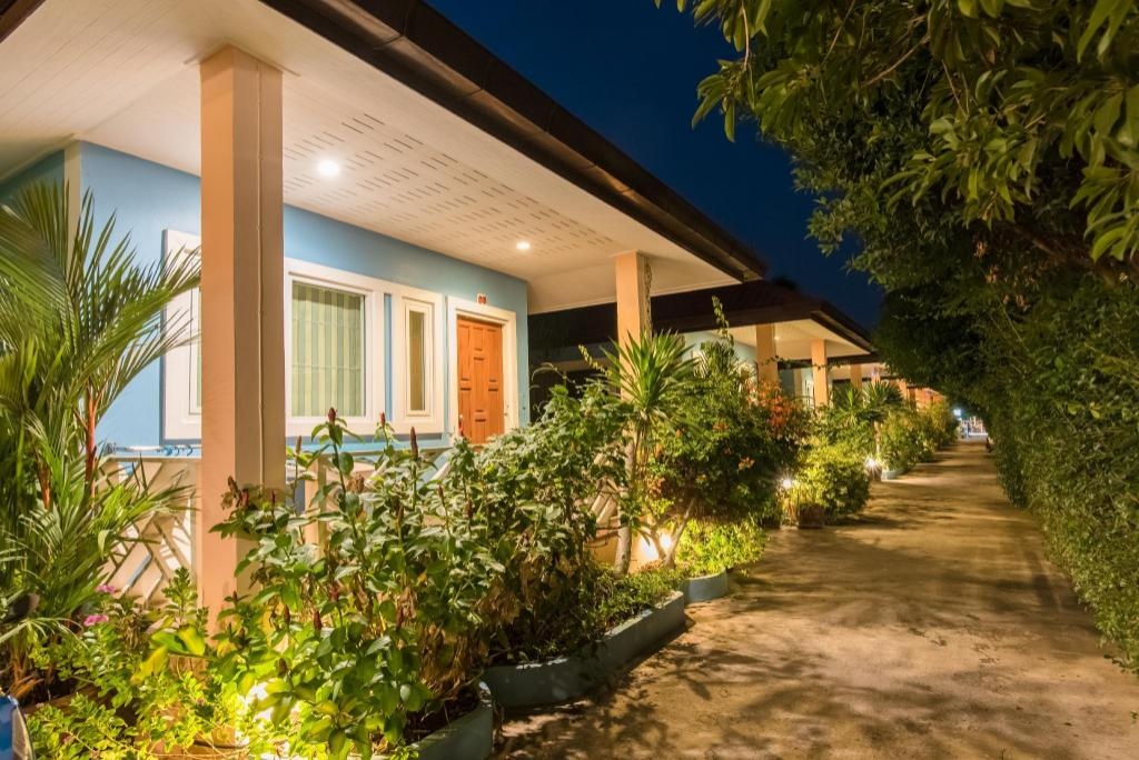 Lareena Resort Koh Larn PattayafacilitiesGarden3