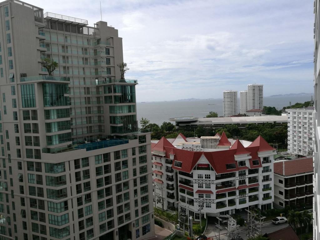 The Cliff Pattaya Near Walking StreetpropertyviewsView7