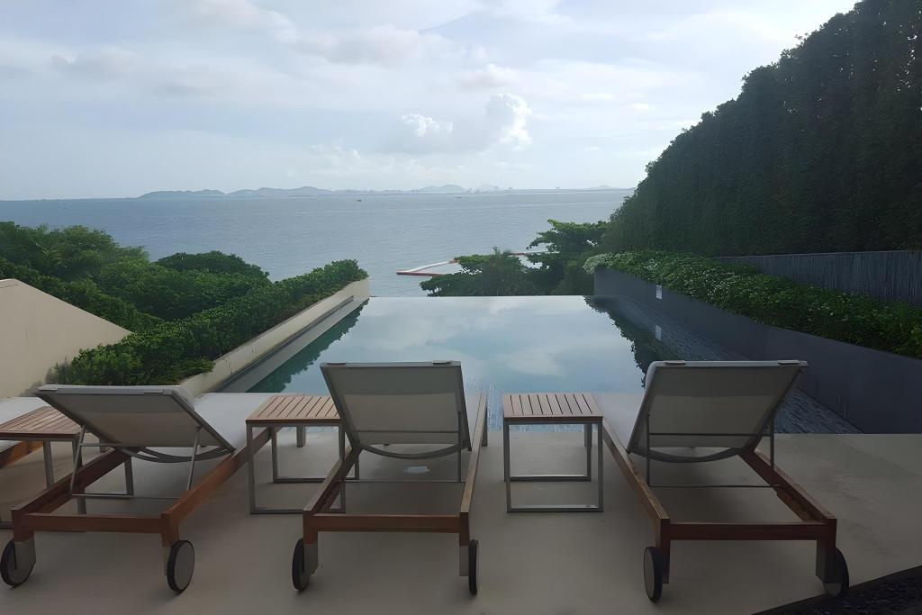 Private Beach Stunning Pool Tranquil Pattayafacilitiesfacilities Image 11
