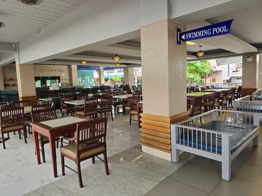 Jomtien Plaza ResidencediningRestaurant26
