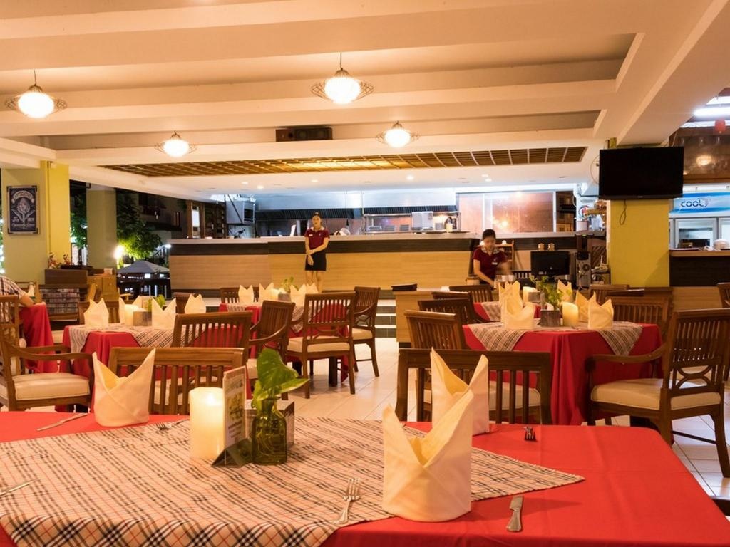 Jomtien Plaza ResidencediningRestaurant6