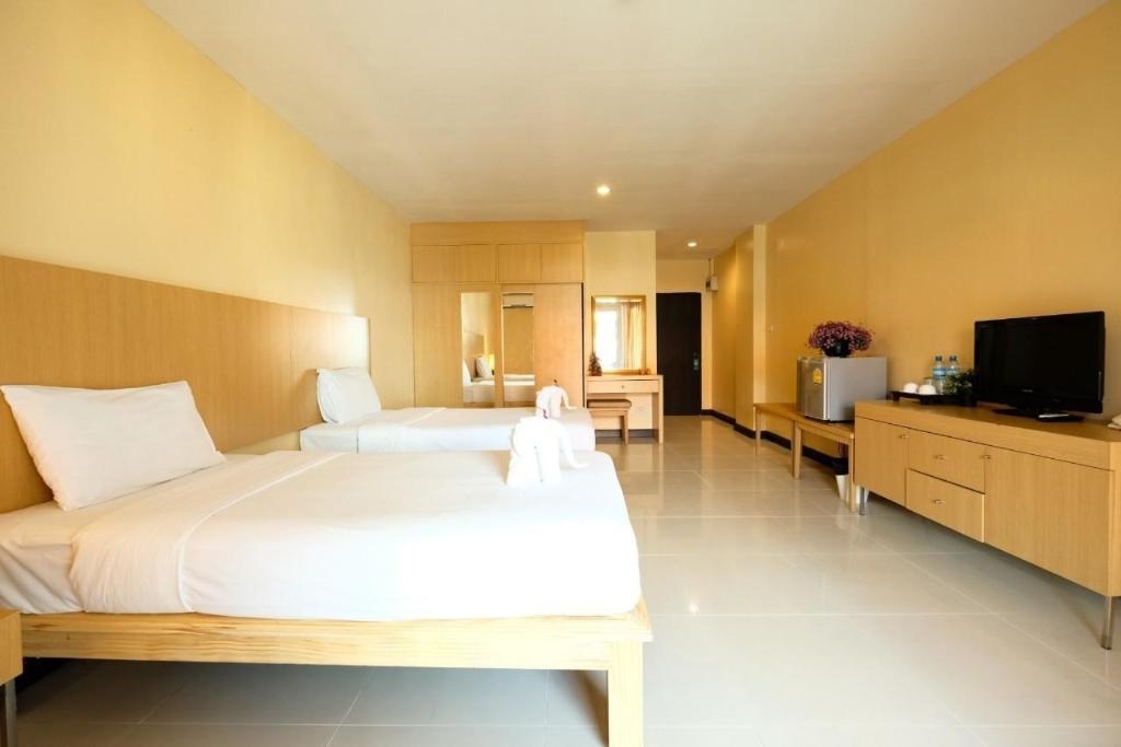 Jomtien Plaza ResidenceroomsDeluxe Bed8