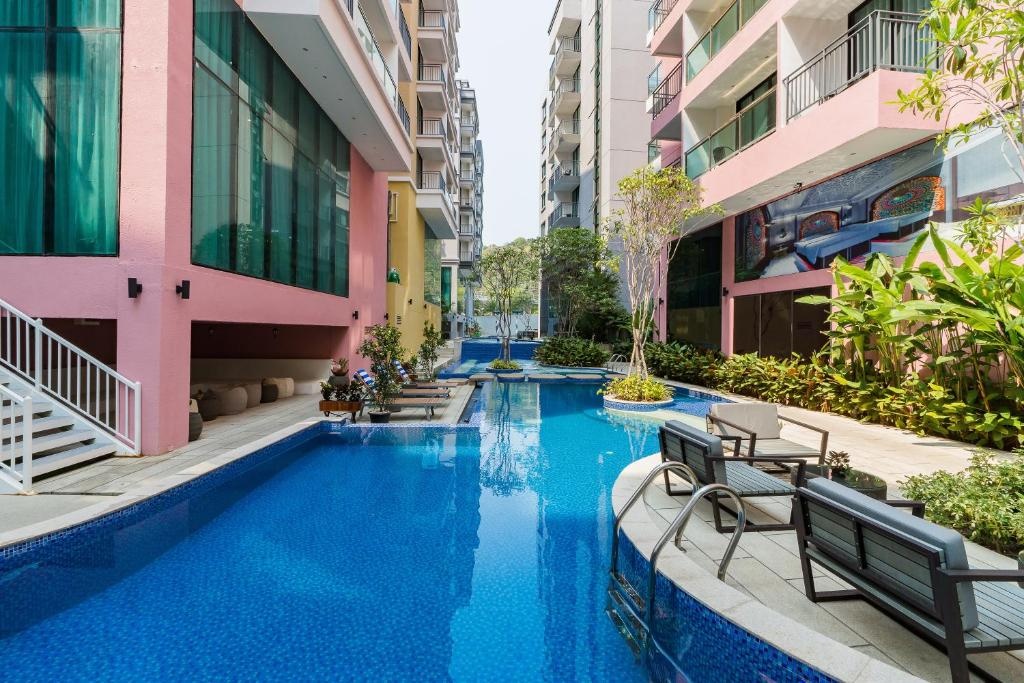 CITRUS GRANDE HOTEL PATTAYA BY COMPASS HOSPITALITYfacilitiesSwimming Pool28