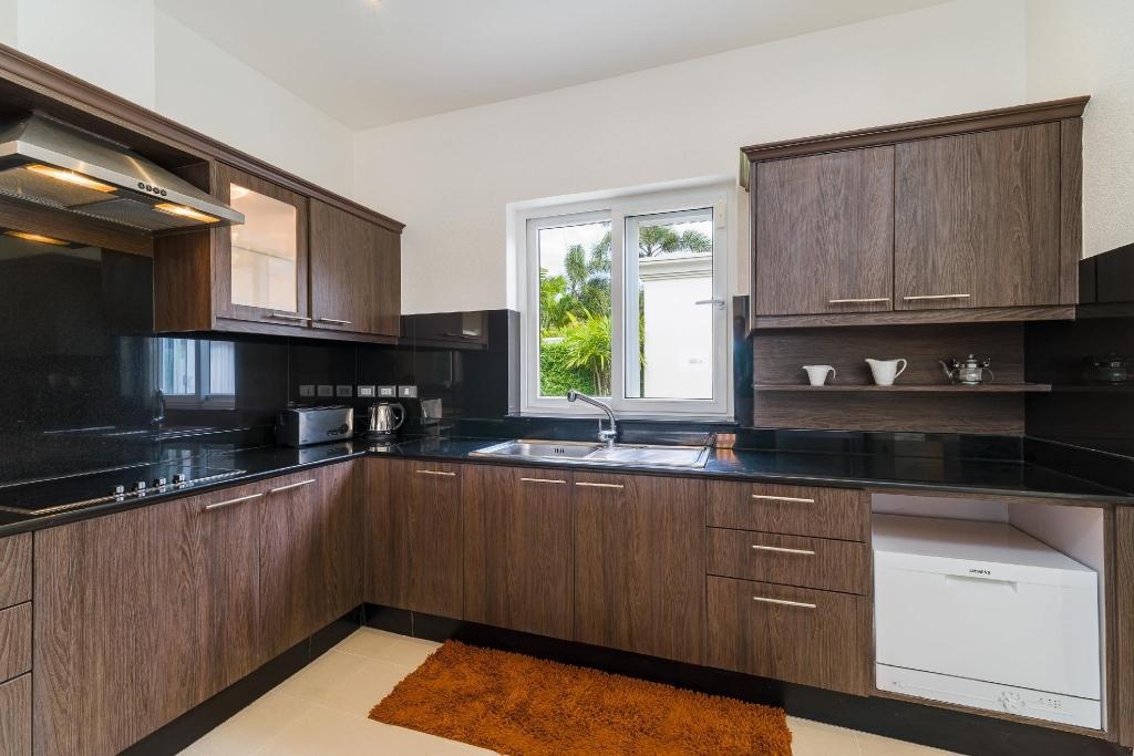 Luxury Pool Villa 604 4 BR 8 10 PersonsfacilitiesKitchen18