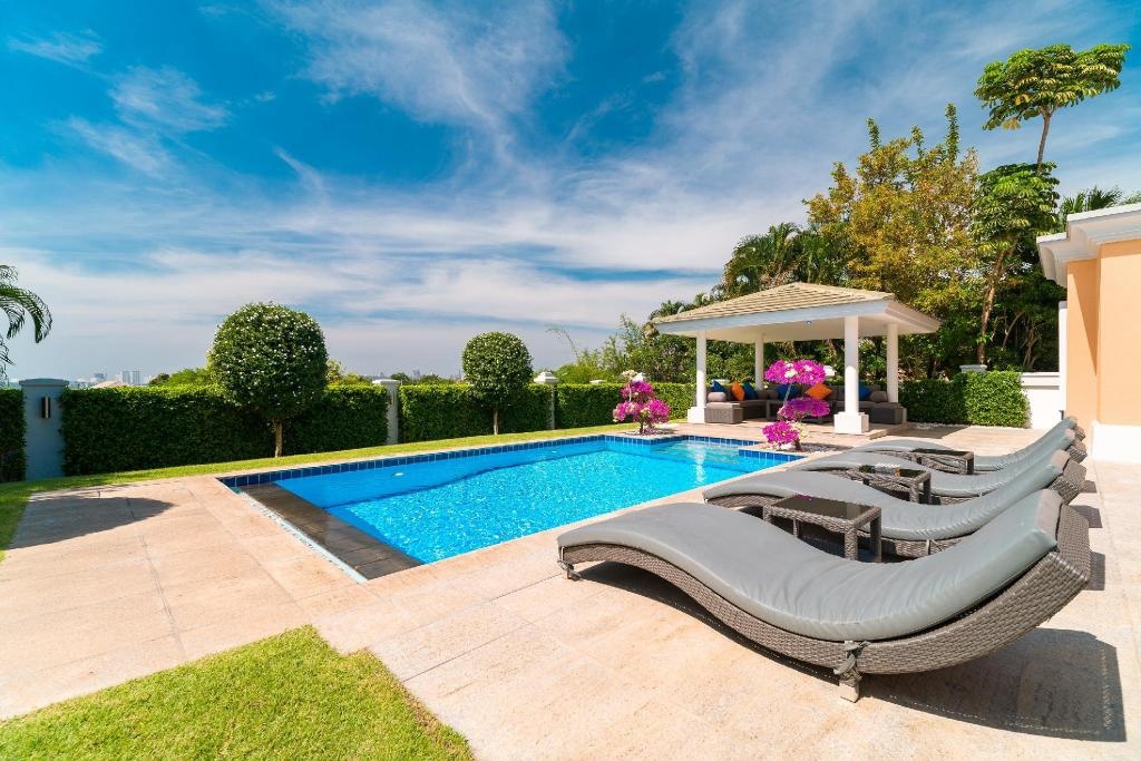 Luxury Pool Villa 604 4 BR 8 10 PersonspropertyviewsView10