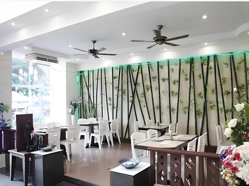 Baan SiladiningRestaurant1