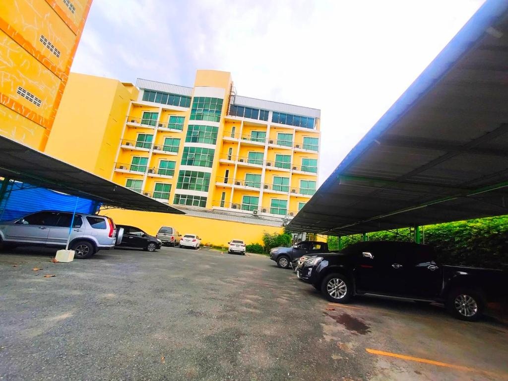 The Icon Place Central PattayapropertyviewsEntrance14