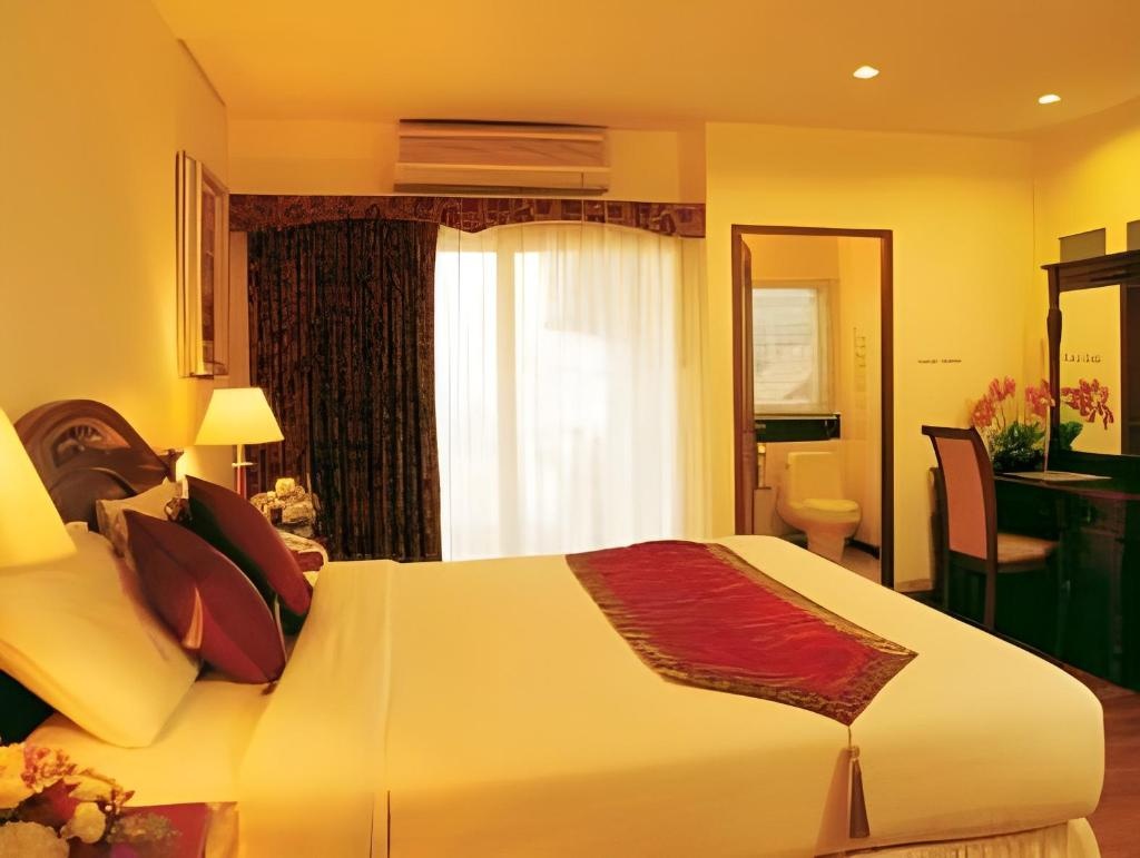 LK Pavilion Executive Serviced Apartmentrooms1 Bedroom Suite With King Bed2