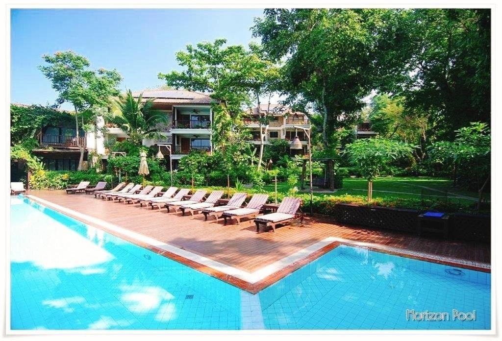 Birds And Bees ResortfacilitiesSwimming Pool Outdoor15