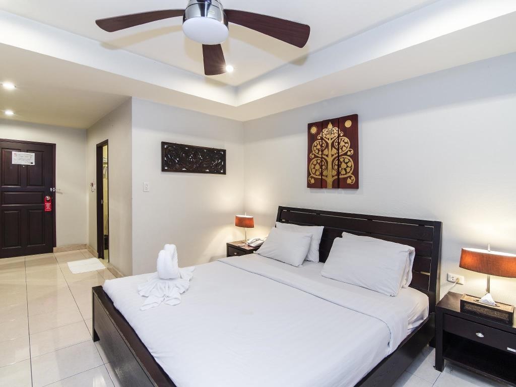 Copa HotelroomsExecutive Double Bed Bed3