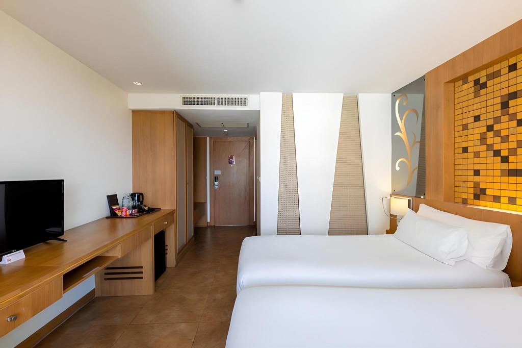 Centara Nova Hotel Pattayaroomsrooms Image 1111