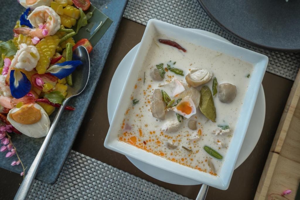 Way Hotel PattayadiningFood And Beverages25