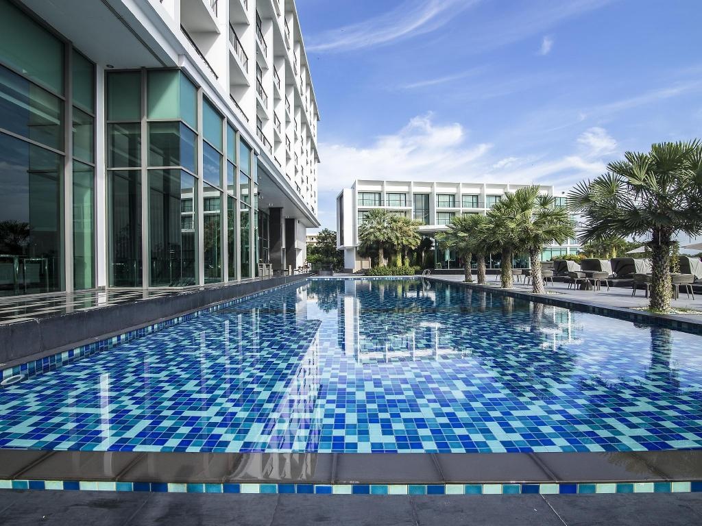 Way Hotel PattayafacilitiesSwimming Pool Outdoor17