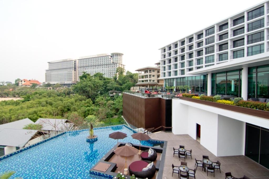 Way Hotel PattayafacilitiesSwimming Pool22