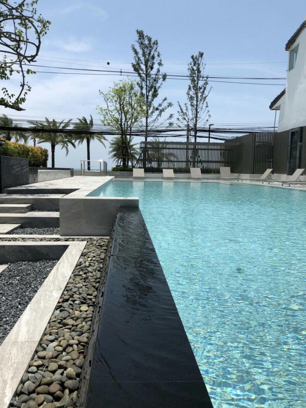 KUNO 2BD New Room Beachfront Jomtien PattayafacilitiesSwimming Pool Outdoor14