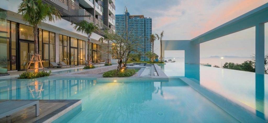 KUNO 2BD New Room Beachfront Jomtien PattayafacilitiesSwimming Pool Outdoor5