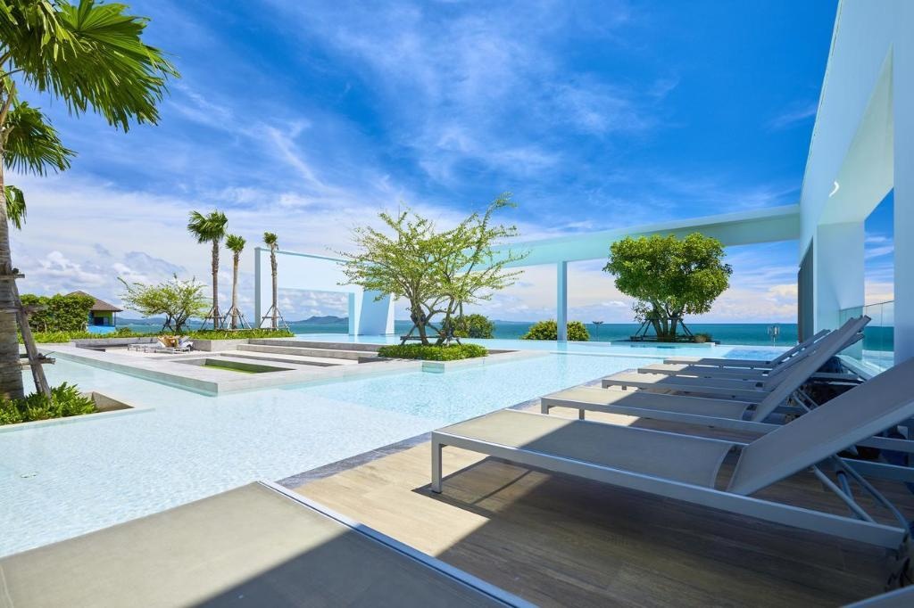 KUNO 2BD New Room Beachfront Jomtien PattayafacilitiesSwimming Pool Outdoor6