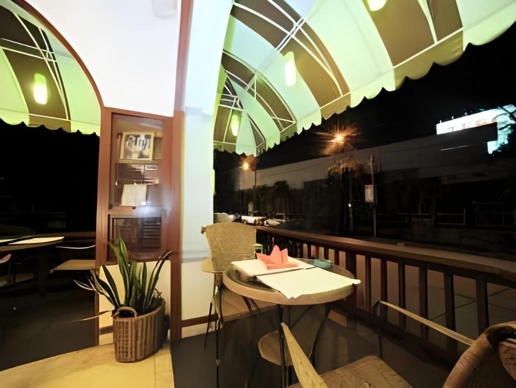 Marika Service ApartmentsdiningRestaurant1