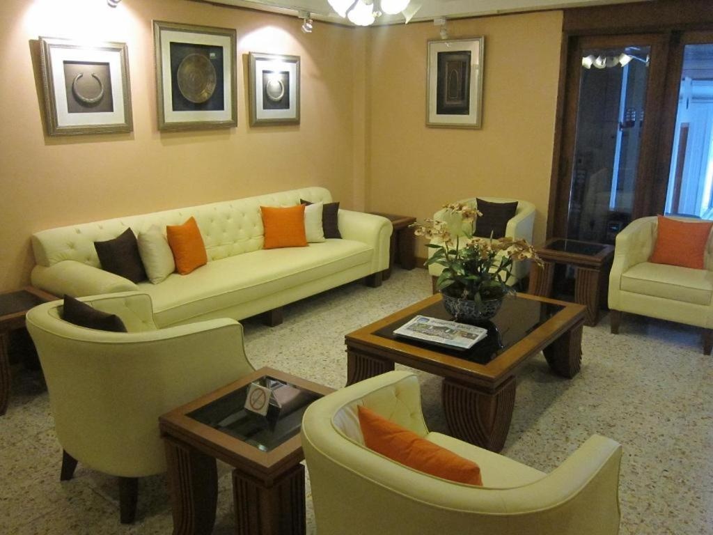 Lido Beach Hotelfacilitiesfacilities Image 1515