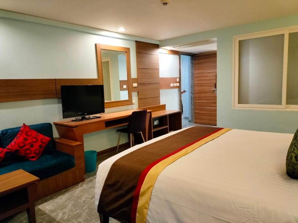 Saisawan Beach Resort Pattayaroomsrooms Image 1313