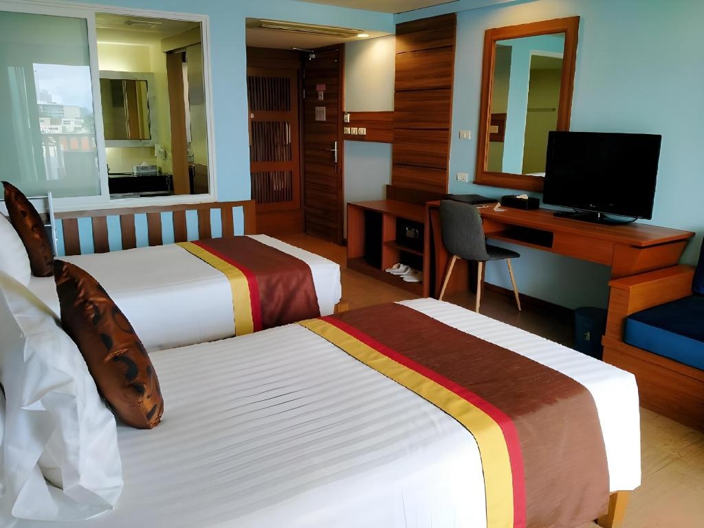 Saisawan Beach Resort Pattayaroomsrooms Image 77