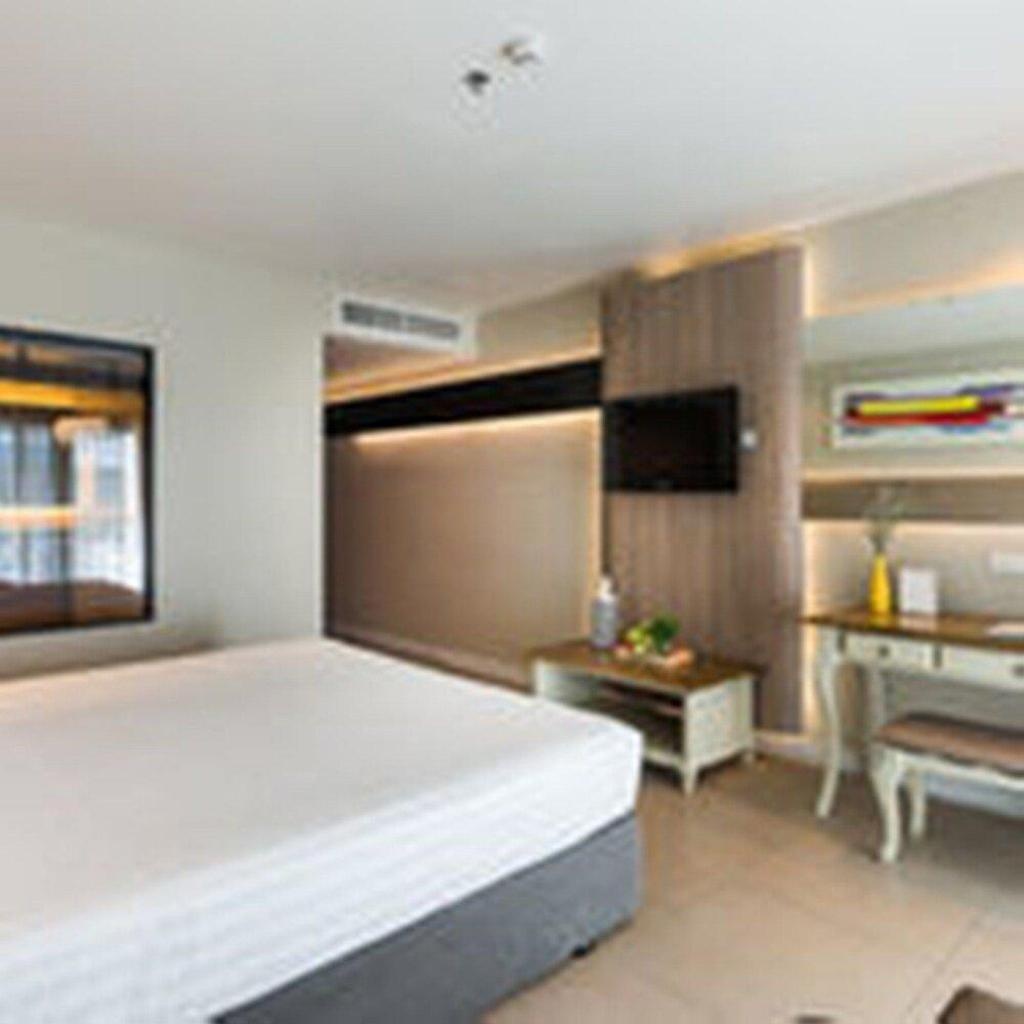 Sea Me Spring Too Hotelroomsrooms Image 1717