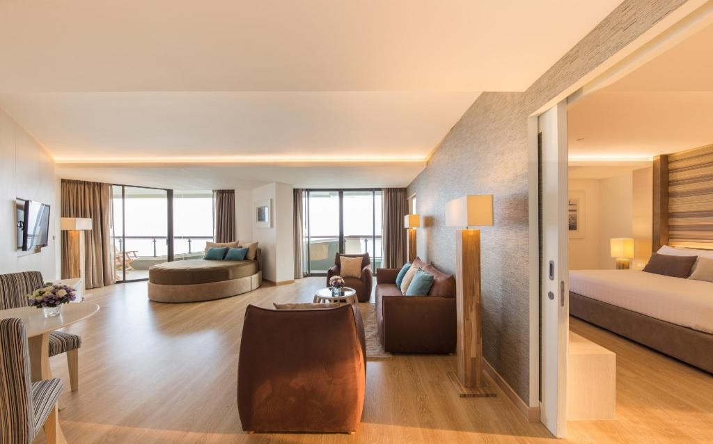 Cape Dara ResortroomsJunior Family Suite With Club Benefits With Sea View Room Plan25