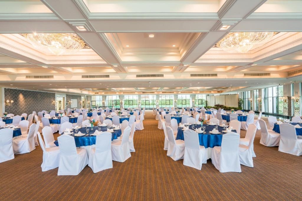Royal Wing Suites Spa PattayafacilitiesBanquet Hall87