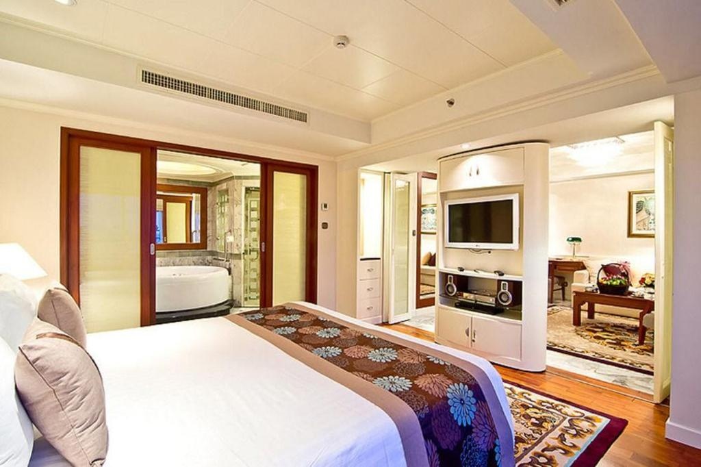 Royal Wing Suites Spa Pattayaroomsrooms Image 33
