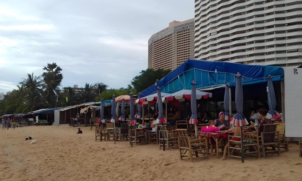 Sunshine Beach Condotel Room 287 By TangfacilitiesSurrounding Environment10