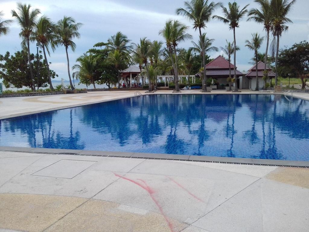 Sunshine Beach Condotel Room 287 By TangfacilitiesSwimming Pool Outdoor5