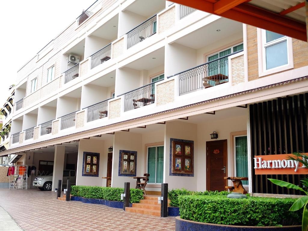 Harmony Inn PattayapropertyviewsExterior View5