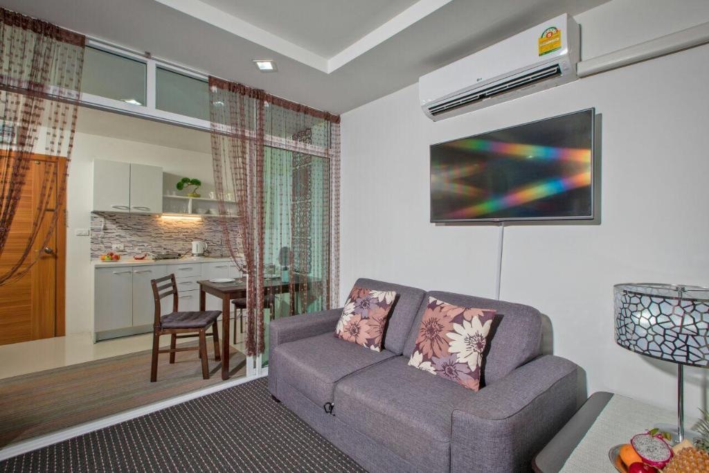 BEACH 7 Sea View 50facilitiesFacilities1