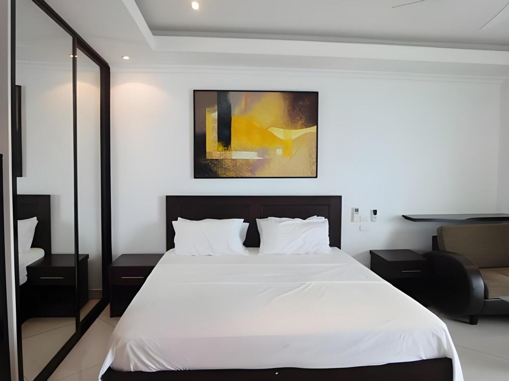 Vtsix Condo Rentals At View Talay 6 PattayaroomsStudio Apartment With Balcony10