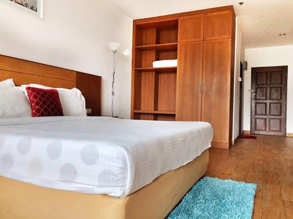Vtsix Condo Rentals At View Talay 6 PattayaroomsStudio28