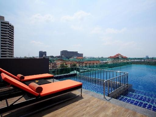 Nova Express HotelfacilitiesSwimming Pool10