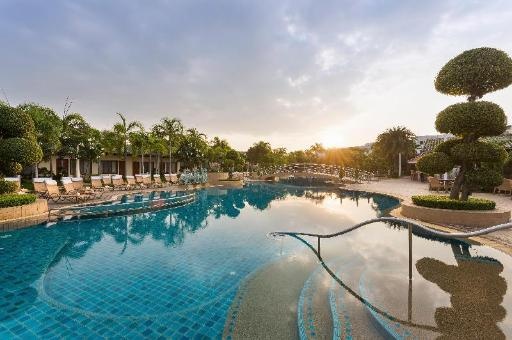 Thai Garden Resort PattayafacilitiesSwimming Pool Outdoor3