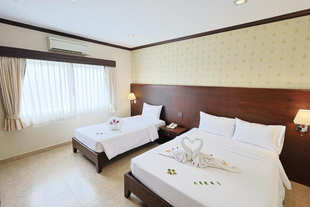 Thai Garden Resort Pattayaroomsrooms Image 1313