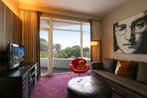 Hard Rock Hotel PattayaroomsRoxtars Family Suite City View View25