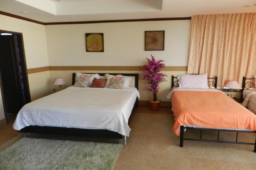 Jomtien PLAZA Condotel Apartment With 1 BedroomfacilitiesBedroom11
