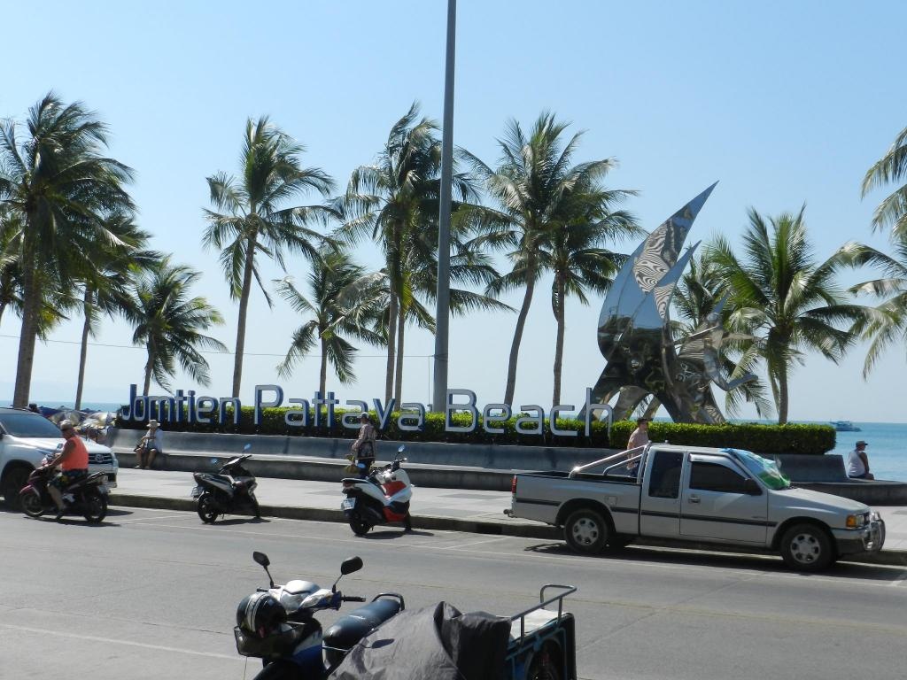 Jomtien PLAZA Condotel Studio 1510facilitiesBeach27