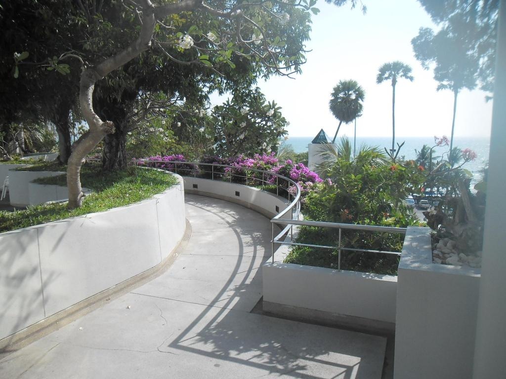 Jomtien PLAZA Condotel Studio 11 04propertyviewsExterior View21