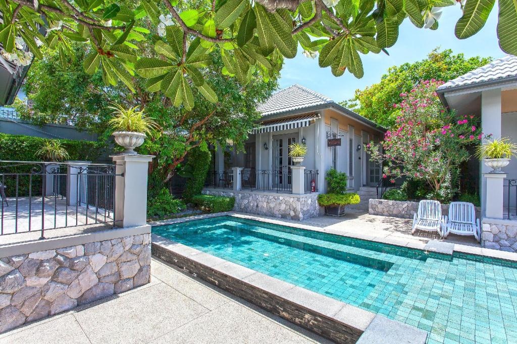 Pattaya Retreat Villas 9BR 2km To BeachfacilitiesSwimming Pool34